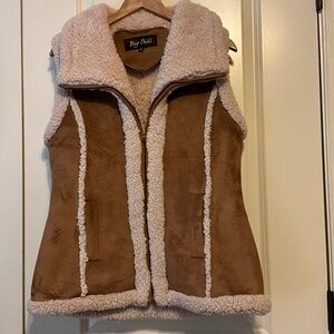 Big Chill Sherpa Lined Vest size Medium